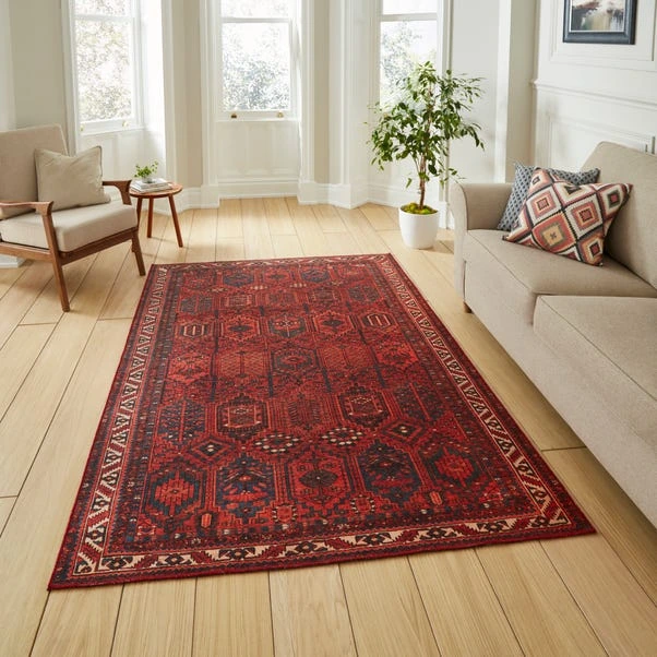 Kashmar lattice washable rug with traditional pattern