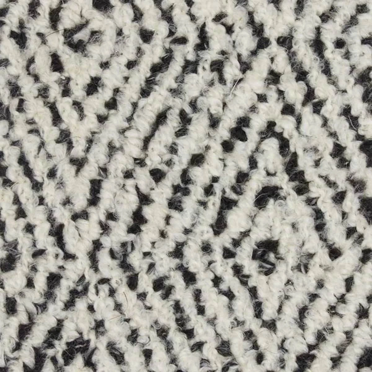 Fairfield wool rug in a modern dining room
